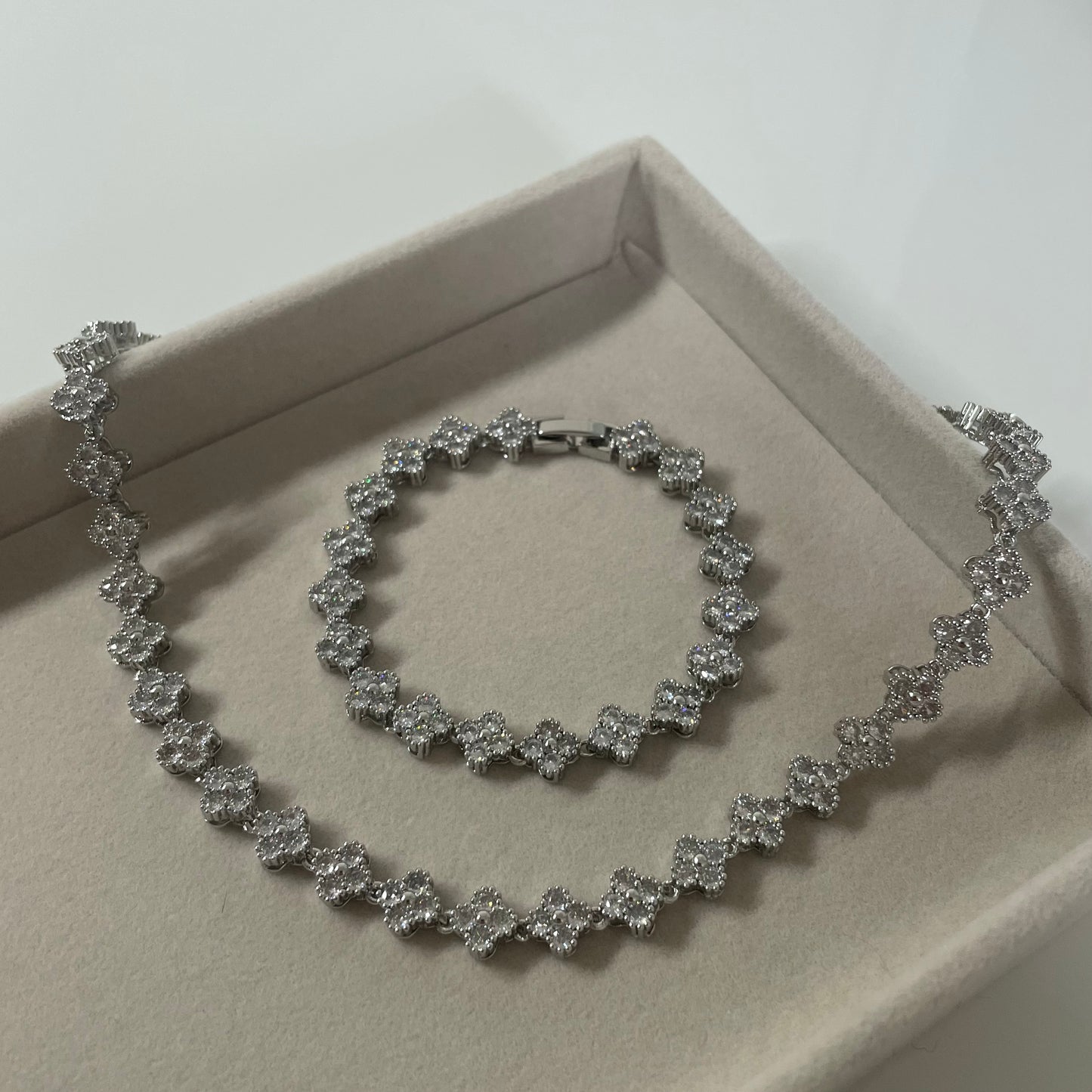 Valencia Necklace & Bracelet Set Silver