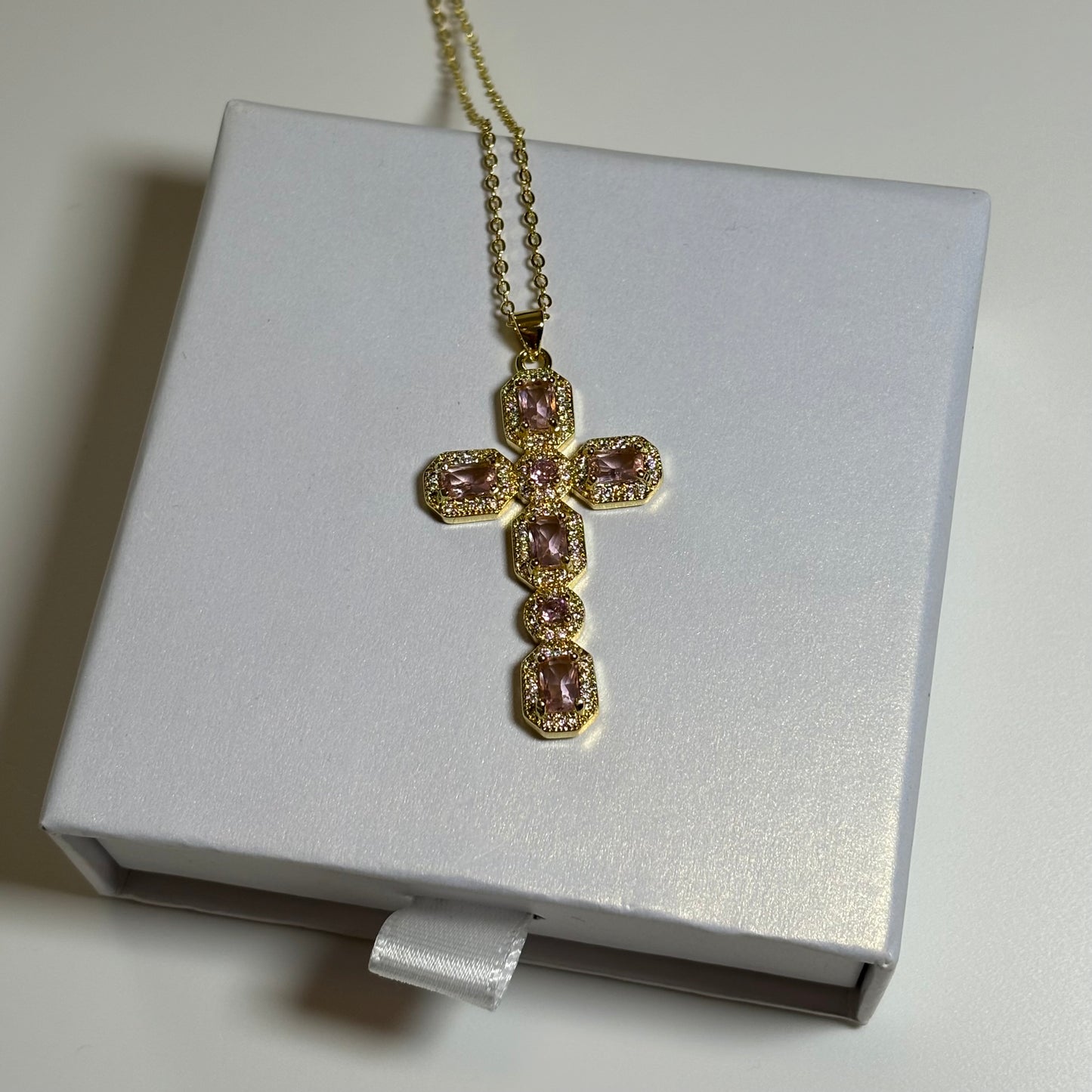 Riana Cross Necklace Pink